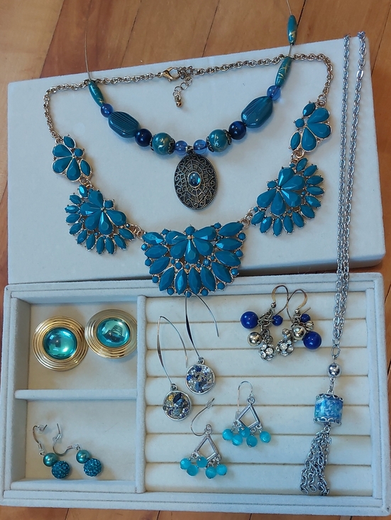 Jewelry - Vintage Teal Turquoise Costume Jewelry Lot 3 Necklaces 5 Pairs Earrings Set Boho